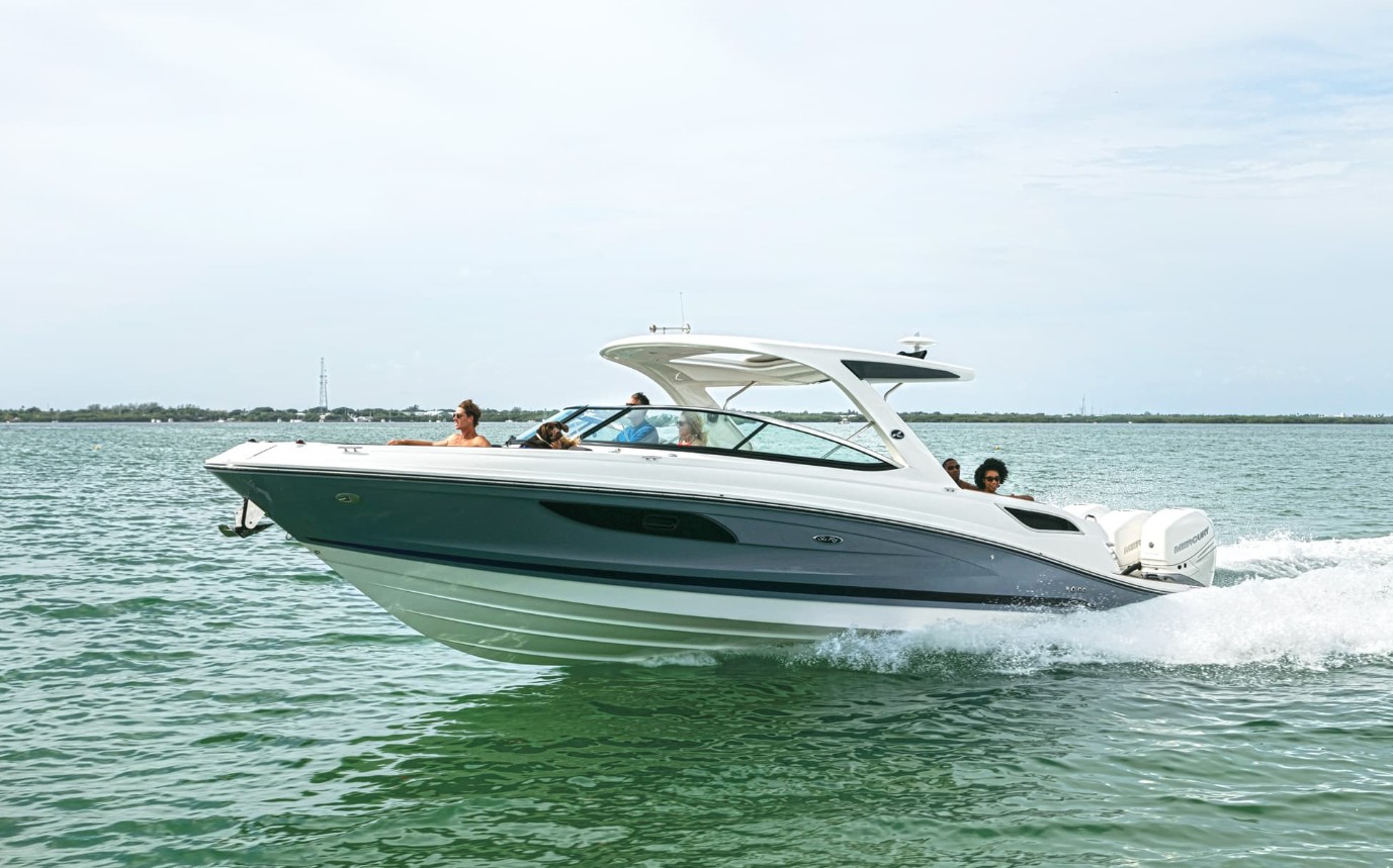 Sea Ray SLX Bowrider Outboard Boats For Sale